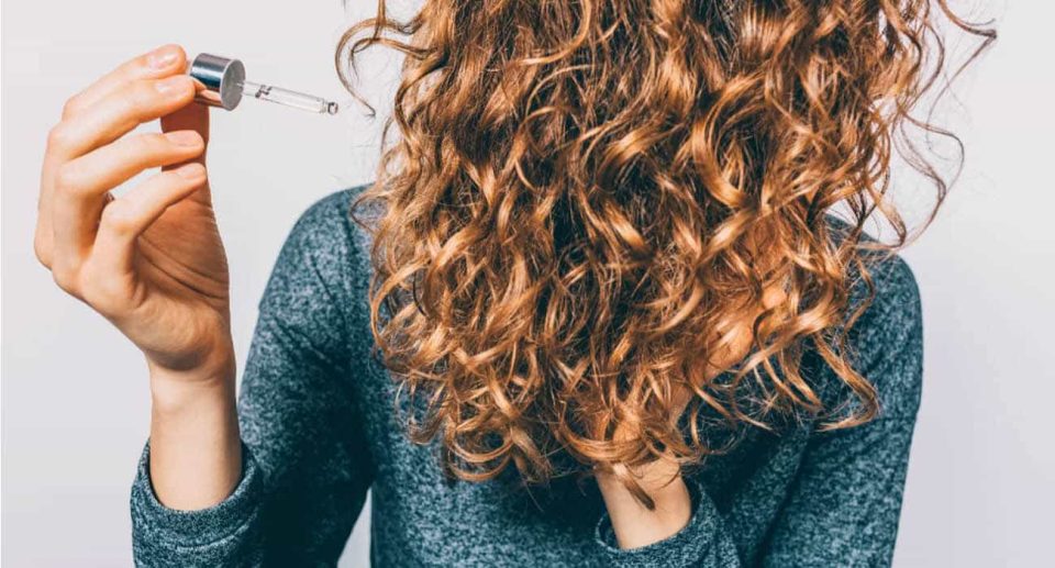 ¿Cuáles son los beneficios del Suero Fisiológico para el cabello?